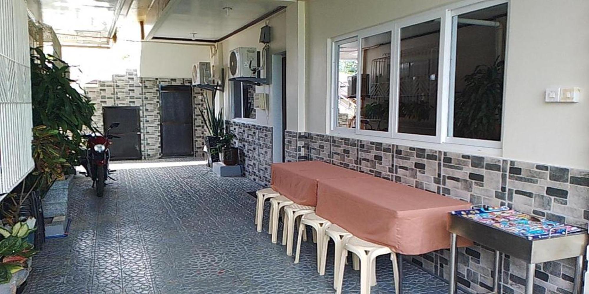 Fnt Transient House Near Hundred Islands Hotel Alaminos Eksteriør billede